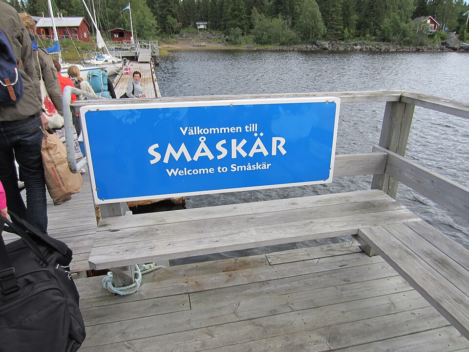 File:Välkommen till Småskär.JPG