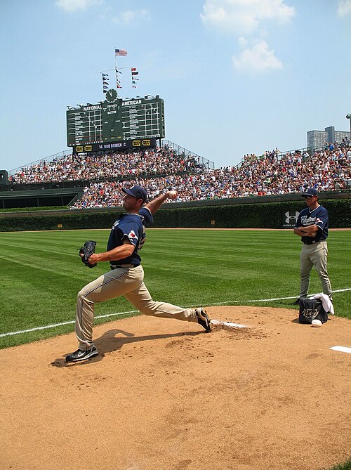 File:Chris Young visits Wrigley edit.jpg