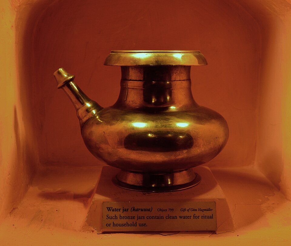 File:Karuwa ( water Jar), Patan Museum.jpg
