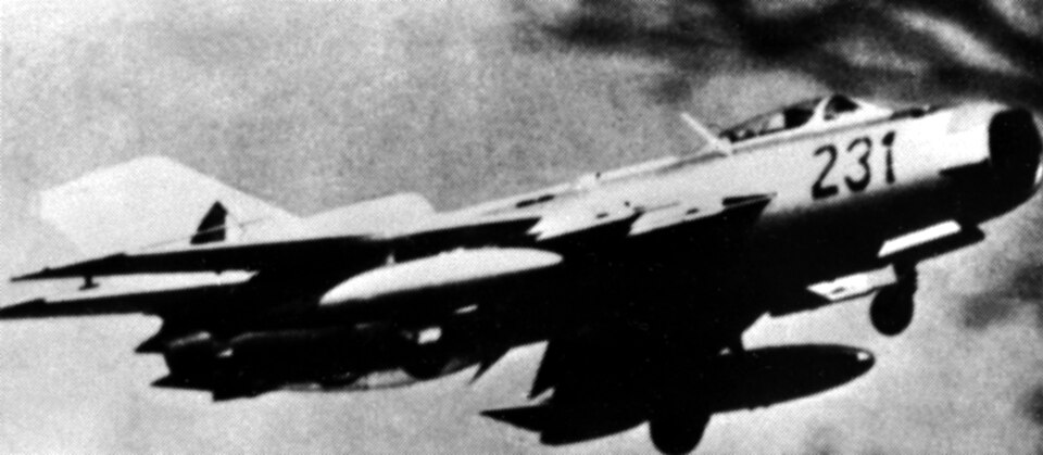 File:MiG-19 Farmer.jpg