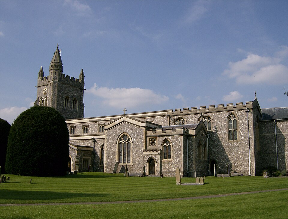 File:St Mary's Church, Old Amersham.JPG