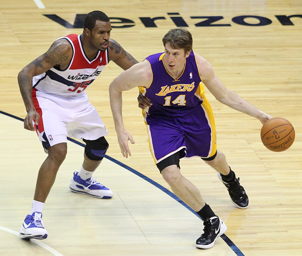 File:Trevor Booker Troy Murphy.jpg