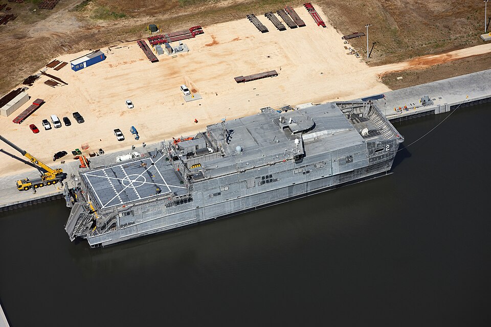 File:USNS Choctaw County awaits delivery. (9135925006).jpg