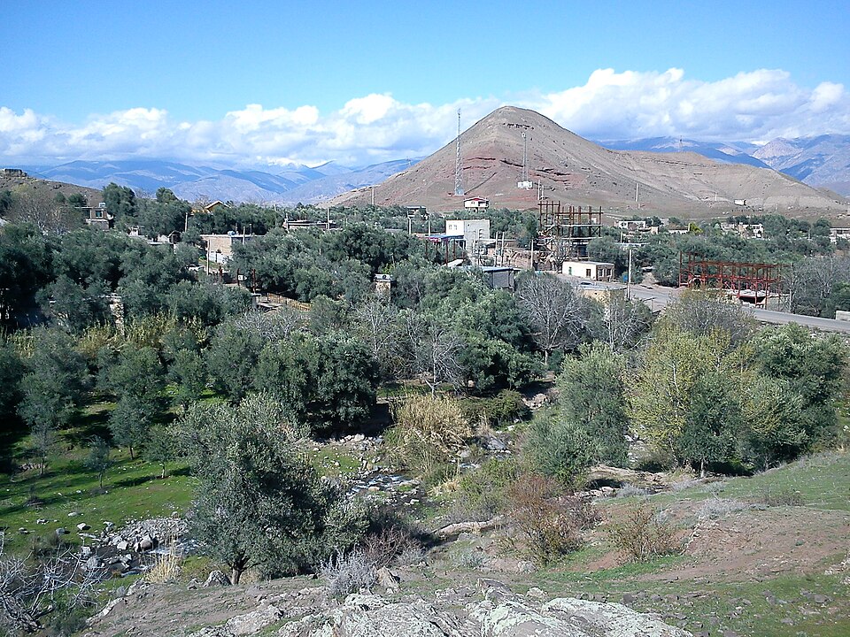 File:نمایی از روستای تشویر.jpg