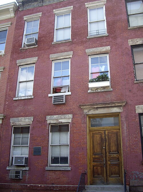 File:Alfred-e-smith-house.jpg