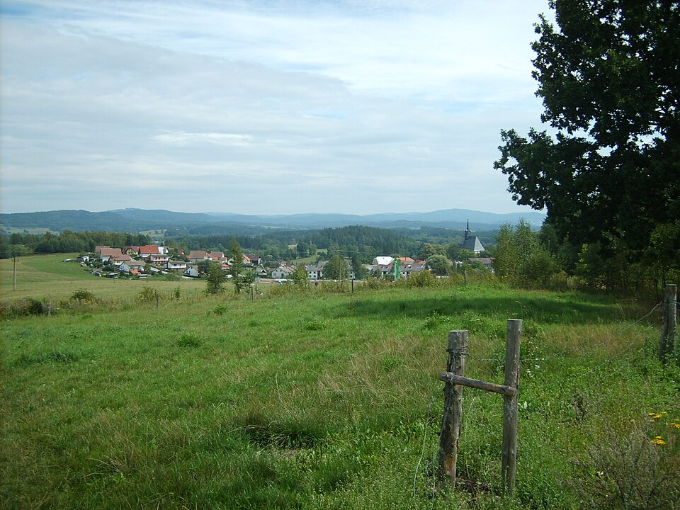 File:Dolnidvoriste.JPG