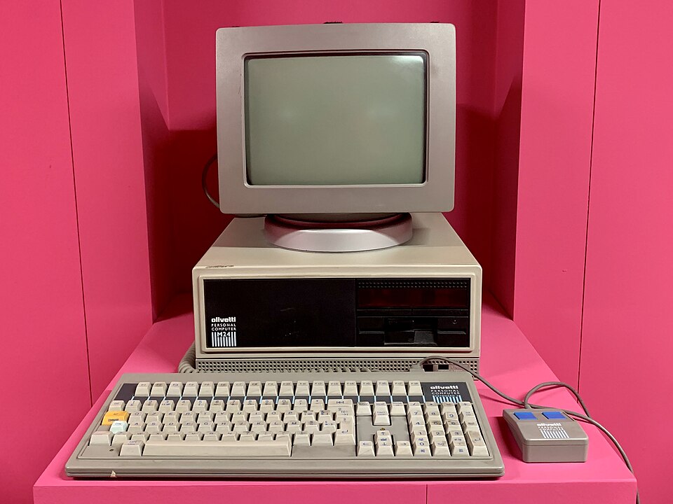 File:Olivetti M24 (1987 - 1988).jpg