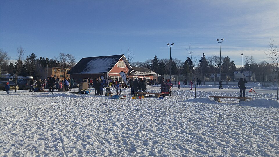 File:Parkallen's Snowfest in Edmonton, Alberta.jpg