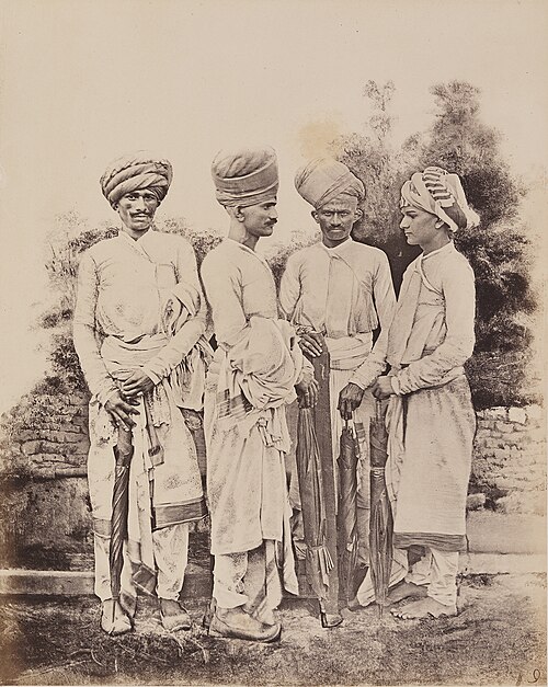File:Banians of Damnaggar (Kutch) (9938983803).jpg