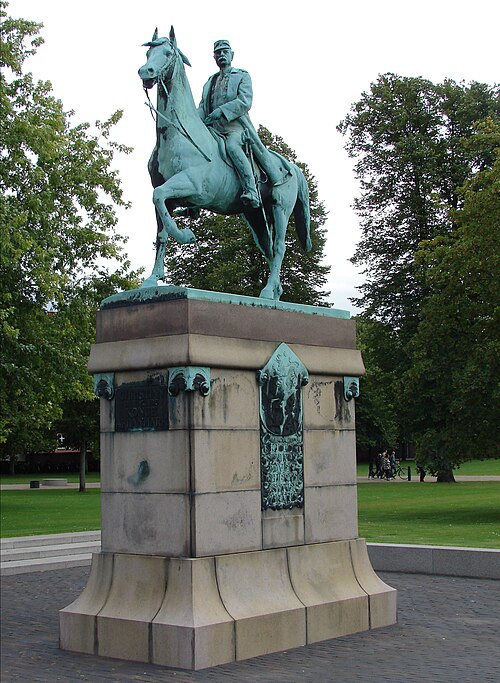 File:Christian IX Odense.JPG