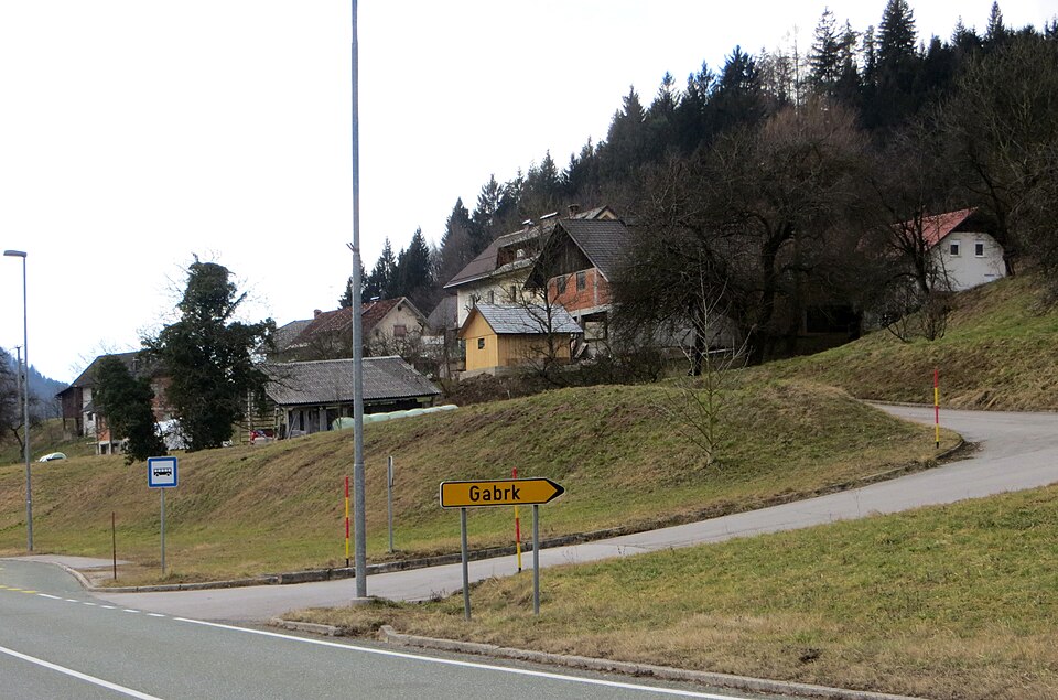 File:Gabrk Skofja Loka Slovenia.jpg