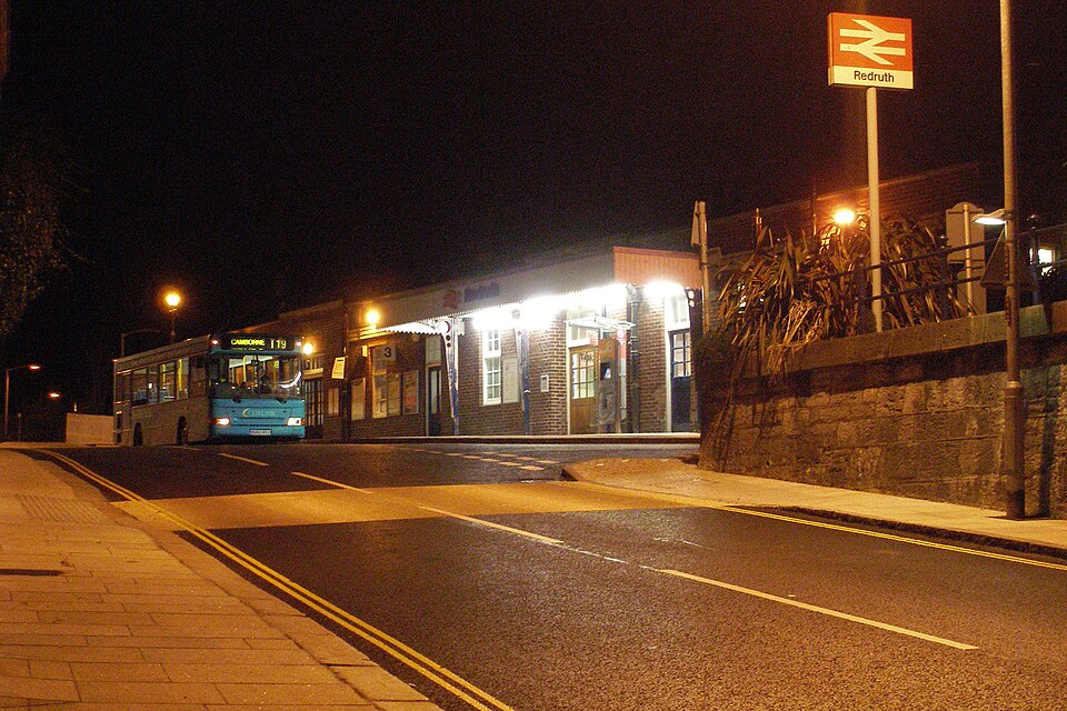File:Redruth - Railway Station.jpg