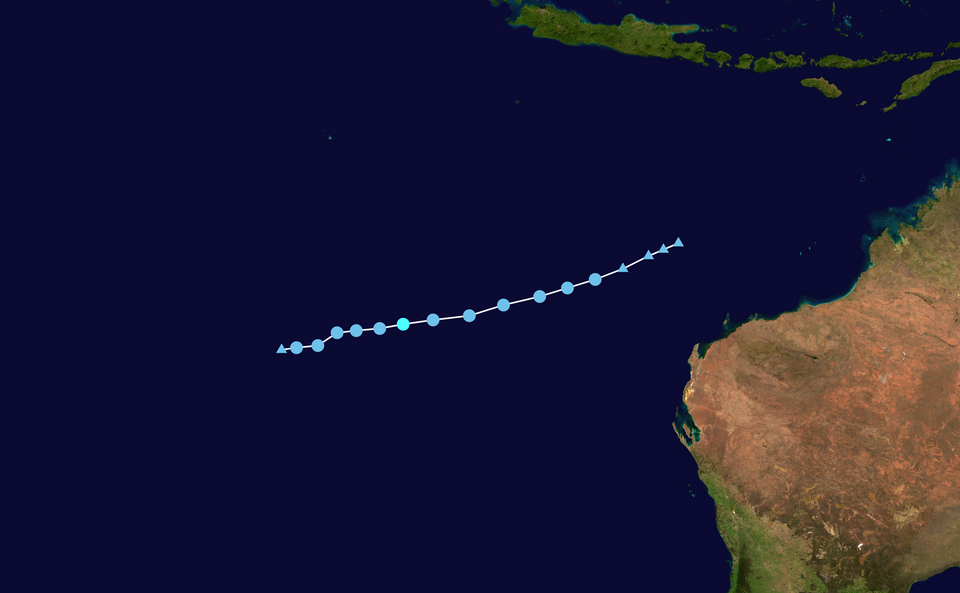 File:15U 2011 path.png