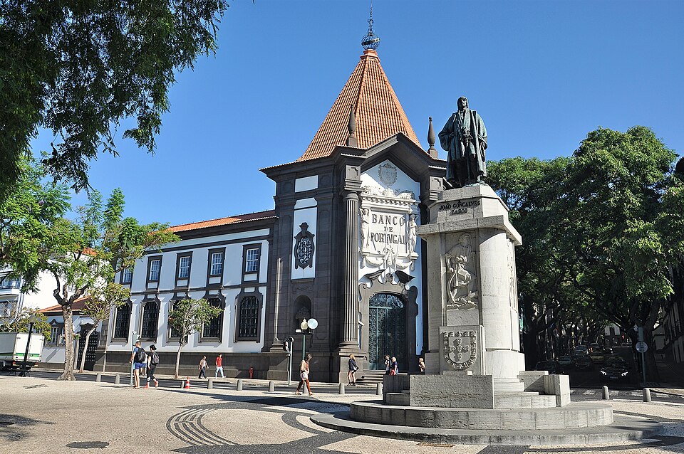 File:Banco de Portugal (2).jpg