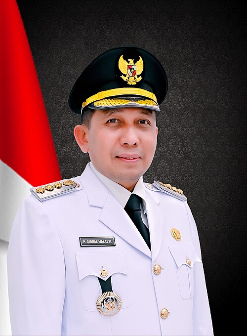 File:Bupati Pidie Jaya Sibral Malasyi.jpg