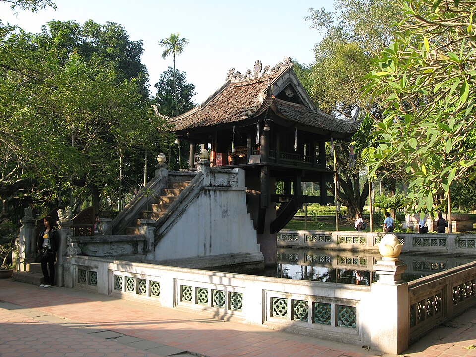 File:ChuaMotCot2.JPG