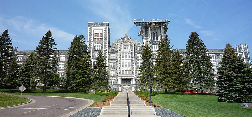 File:2009-0617-CSS-TowerHall.jpg