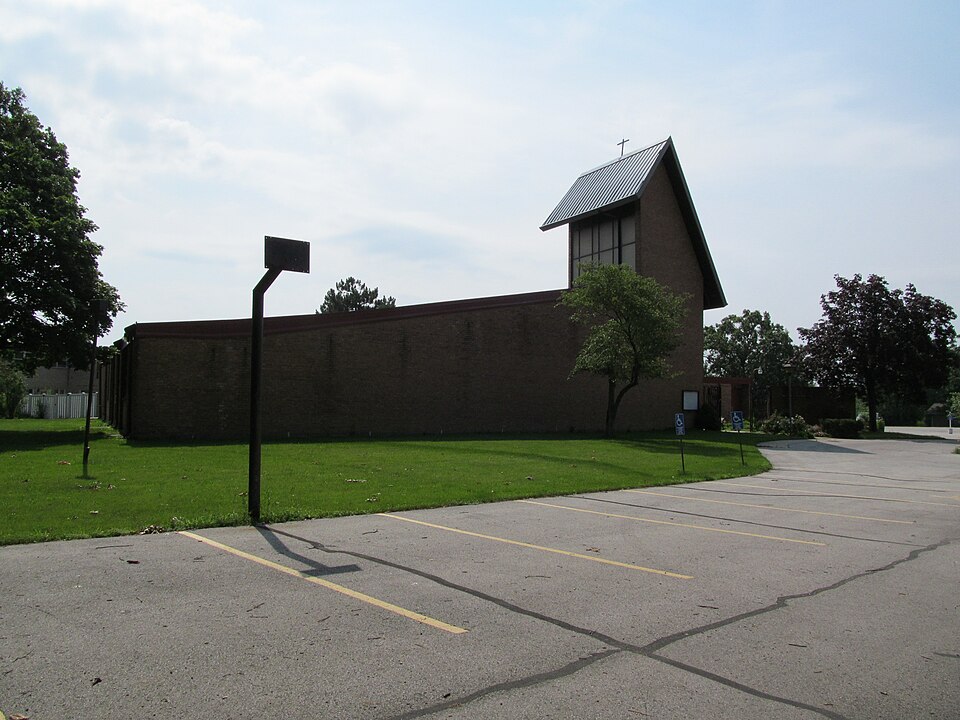 File:Lansing Presbyterian Church Lansing,IL.jpg