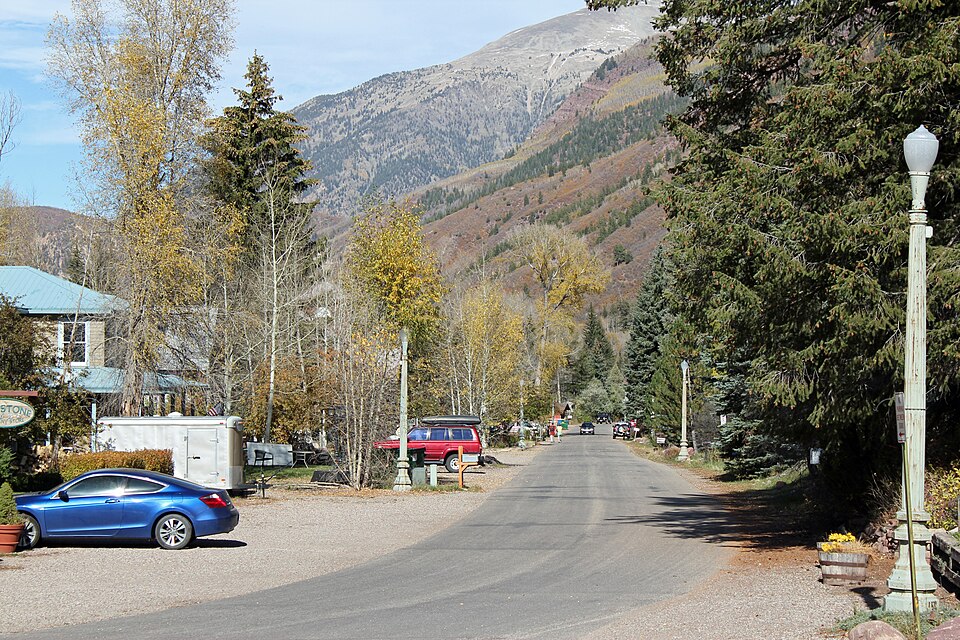 File:Redstone Historic District.JPG