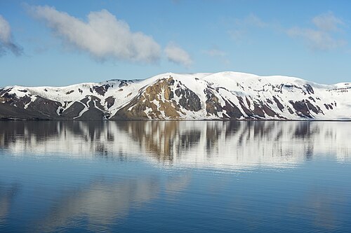 Caldera wall reflection (WSW)