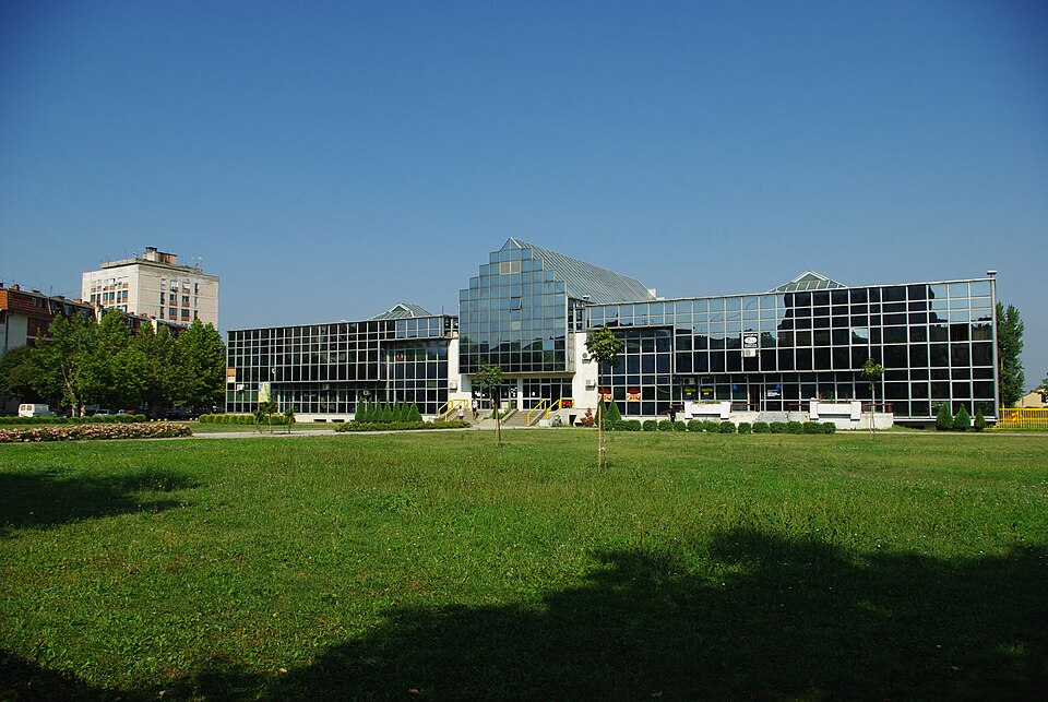 File:Central bus station in Loznica.JPG