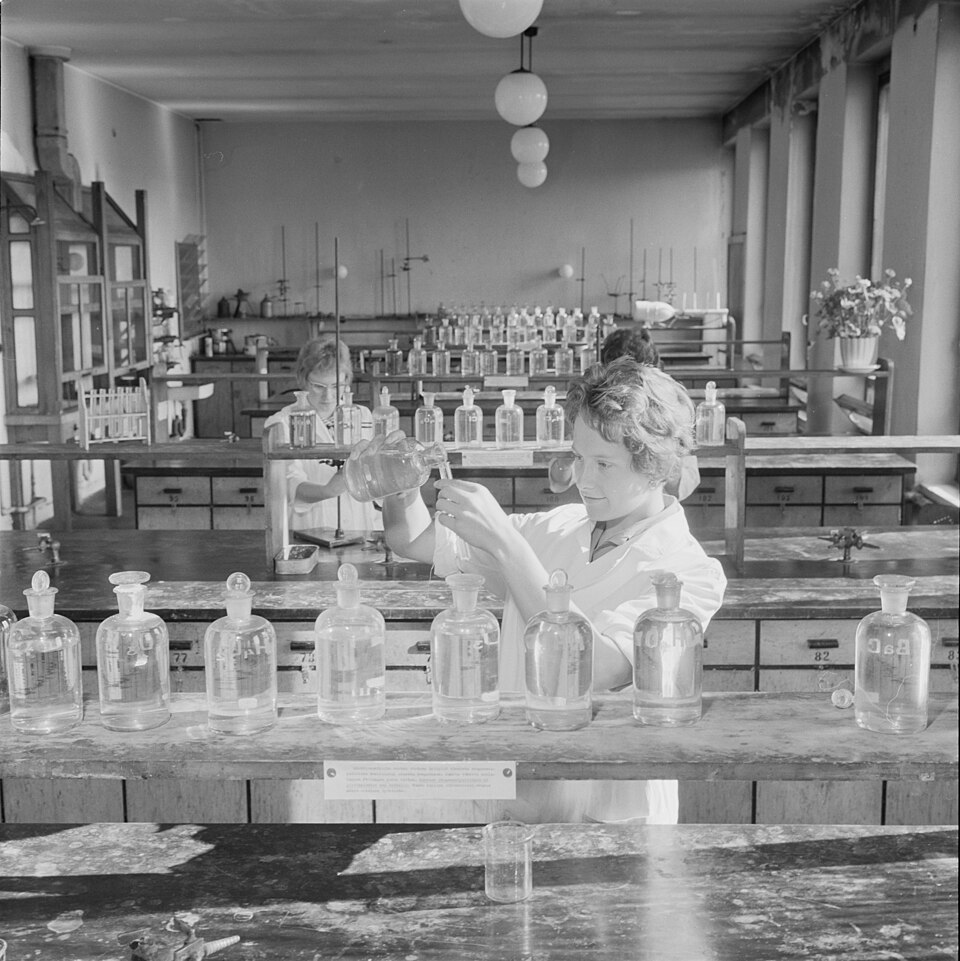 File:Kulutusosuuskuntien Keskusliiton kokoelma D1974 11365A (30257239153).jpg