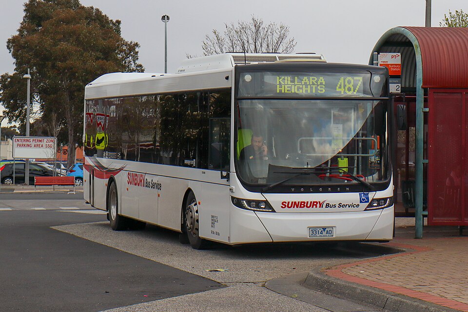File:Route 487 Bus.jpg