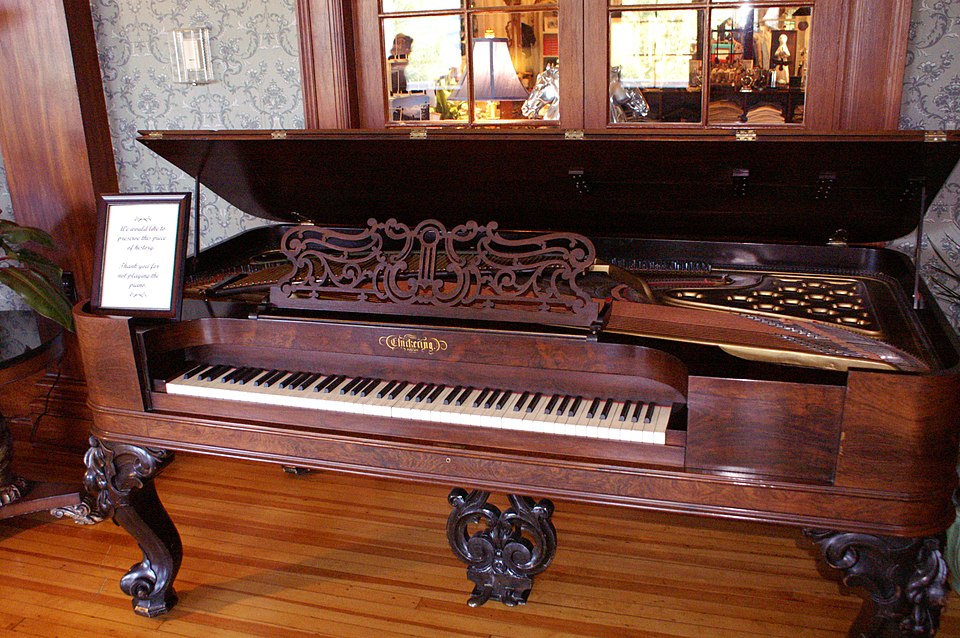 File:Antique Chickering Piano, Stanley Hotel.jpg