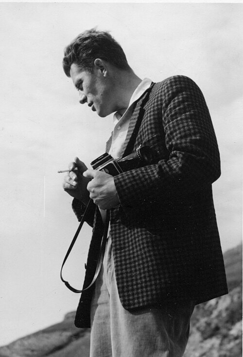 File:Toni Schneiders 1958.jpg
