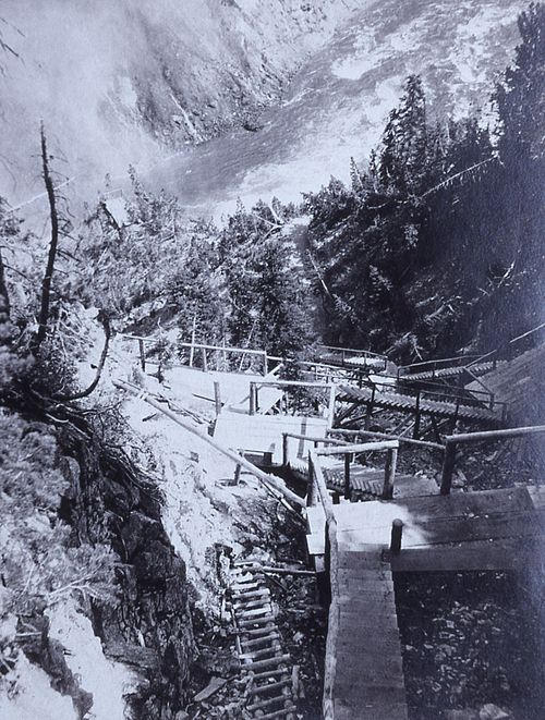 File:UncleTomsTrailYellowstone-Noyes1096.jpg