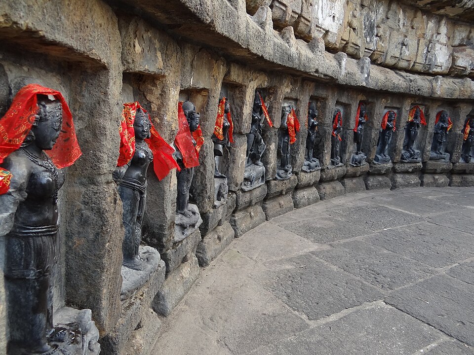 File:Yoginis in a circular format.JPG