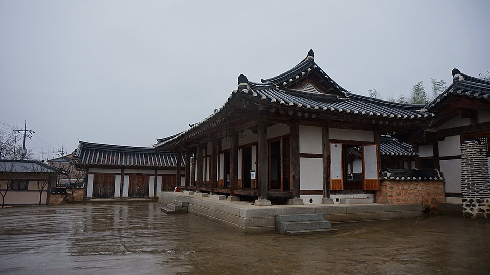 File:육영수 생가 사랑채2.JPG