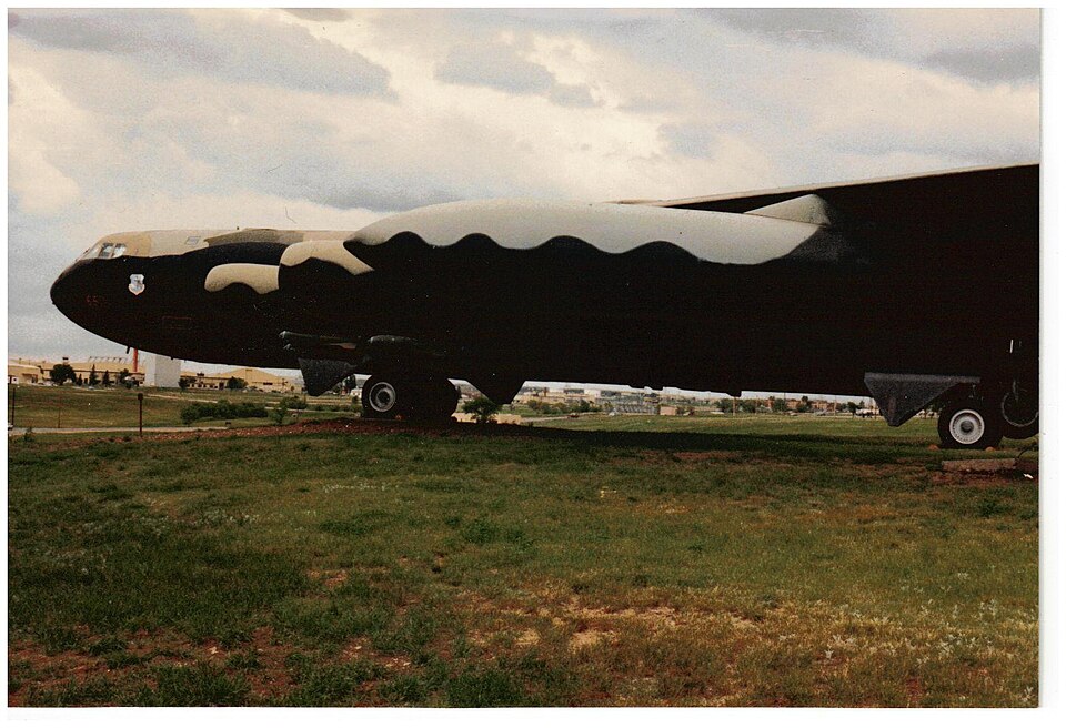 File:B52D550657SDakotaAMusEllsworthAFB.jpg