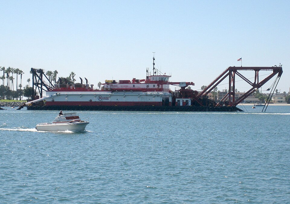 File:HR-Morris-Pipeline-Dredge.jpg