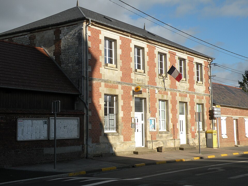 File:Haudivillers mairie 1.JPG