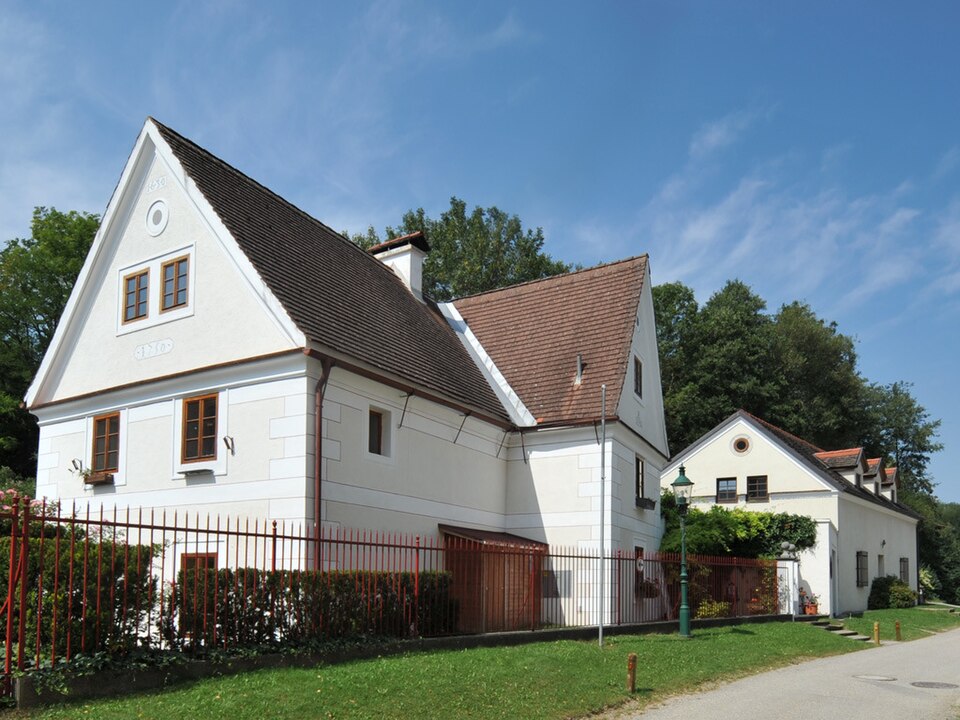File:Mauerbach Stiftsmühle.jpg