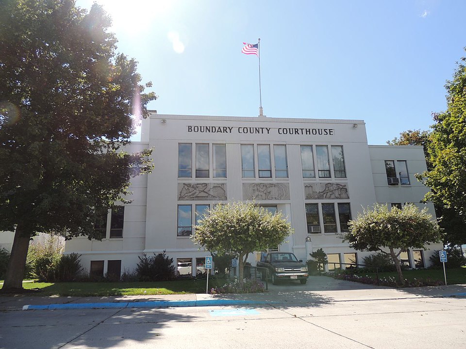 File:Boundary County Courthouse.jpg