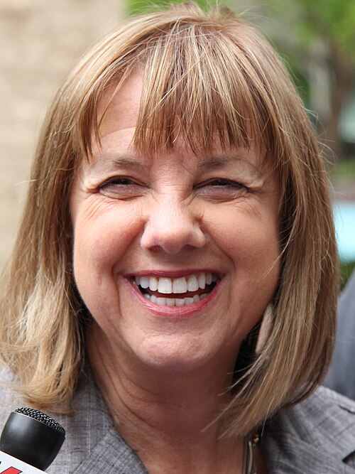 File:Karen Leibovici 2013 (cropped).jpg