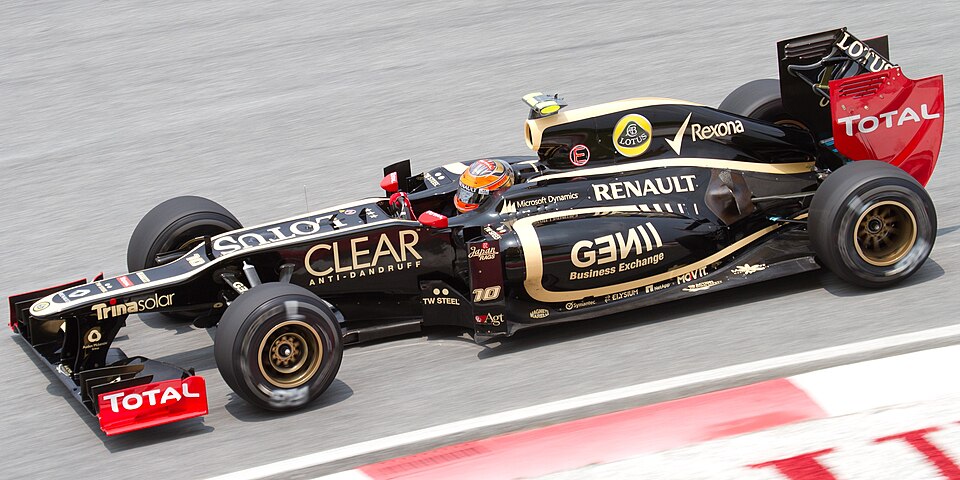 File:Romain Grosjean 2012 Malaysia FP2 1.jpg