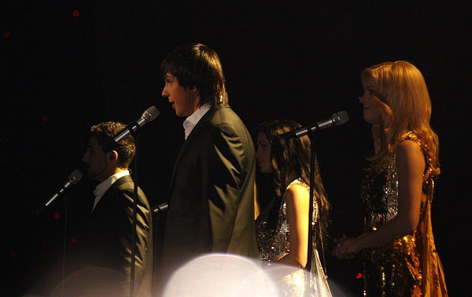 File:3+2 band 01.JPG
