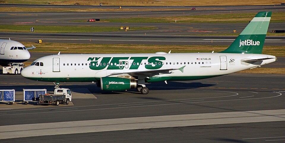 File:JetBlue Jets.jpg