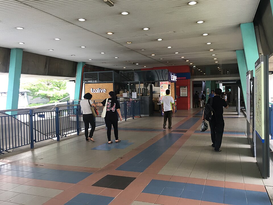 File:KJ Line Pasar Seni Entrance 2.jpg