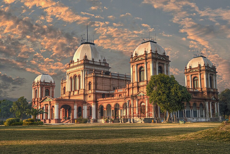 File:Noor mahal.jpg