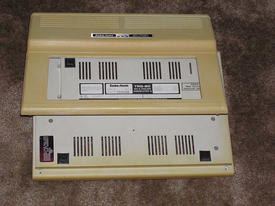 File:CoCo2 top before Retr0bright.jpeg