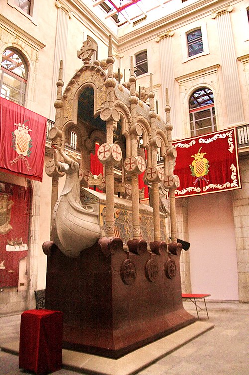 File:DiM-Tarragona-MausoleuJaumeI9105.jpg