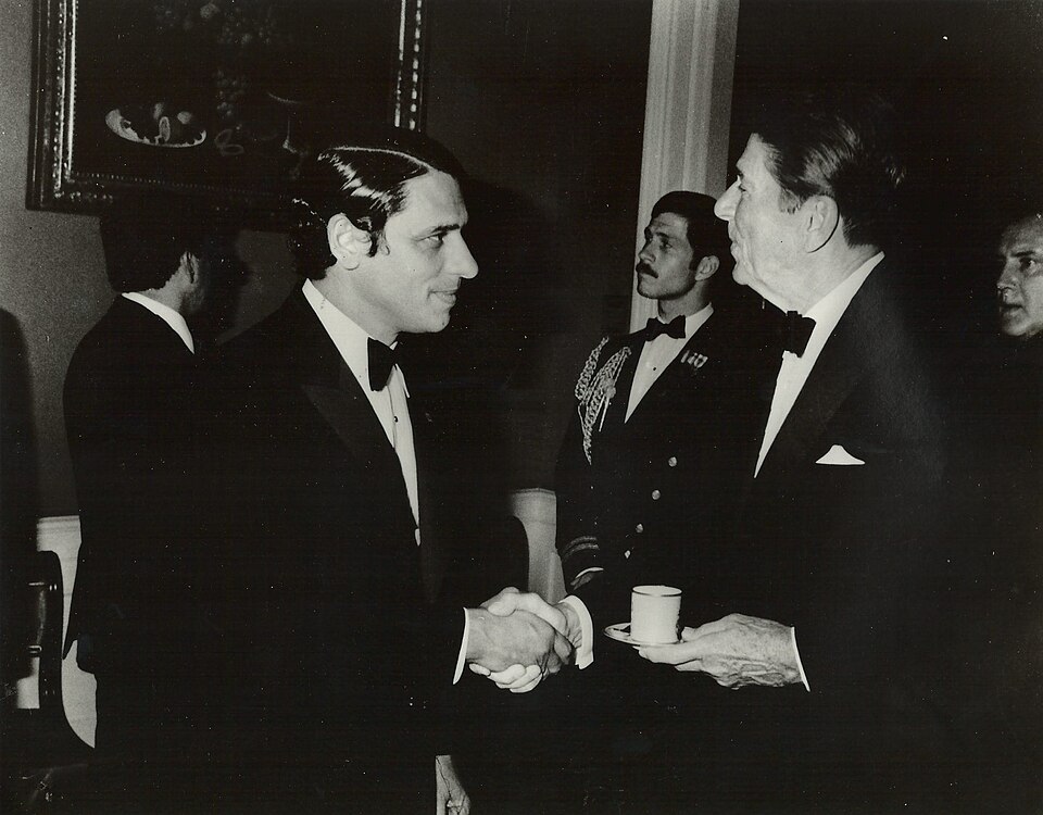File:Joaquin Pérez con Ronald Reagan.JPG