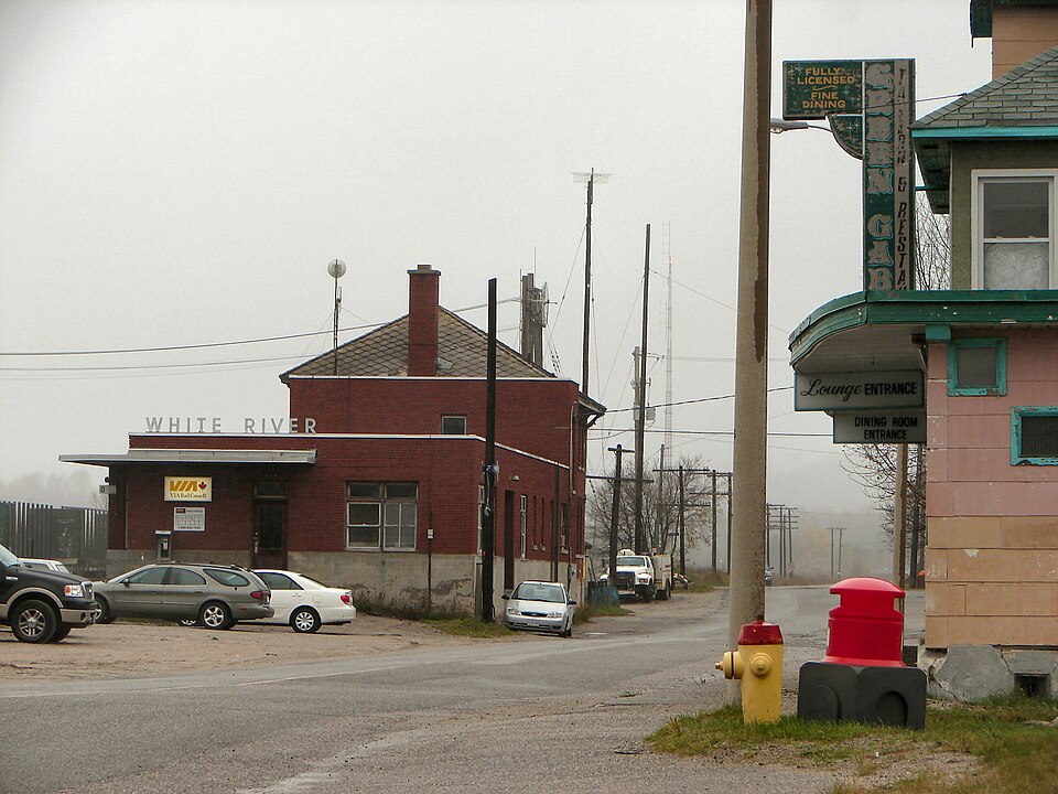 File:White River ON.jpg