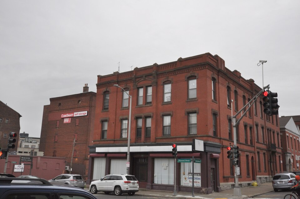 File:WorcesterMA RobinsonAndSwanBlocks2.jpg