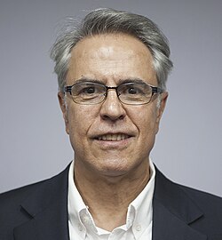 Headshot of Fernando Campero