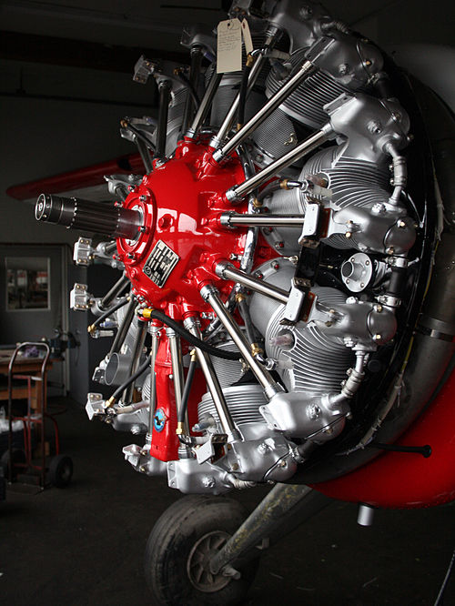 File:Pratt & Whitney R-985.jpg